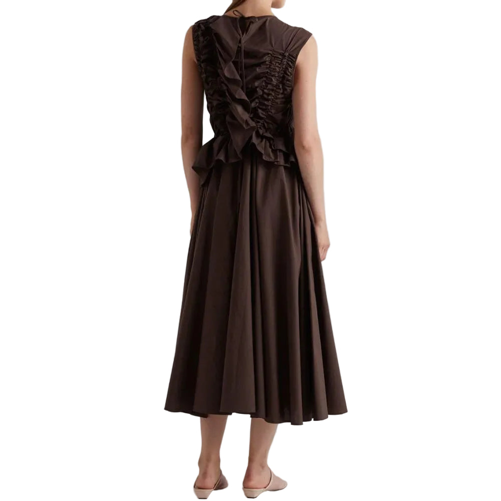 ABITO CON VOLANTS E ARRICCI SUL CORPETTO