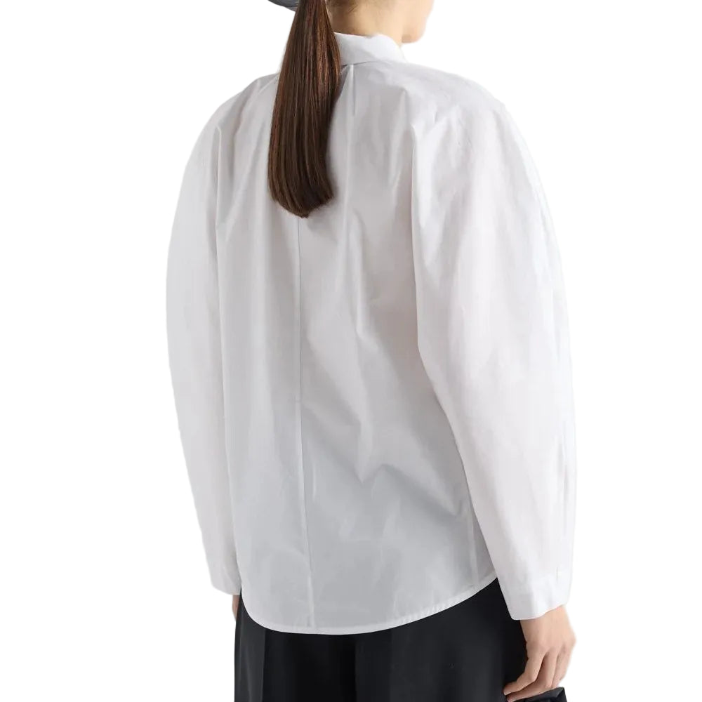 CAMICIA IN PURO COTONE CON FIORE APPLICATO