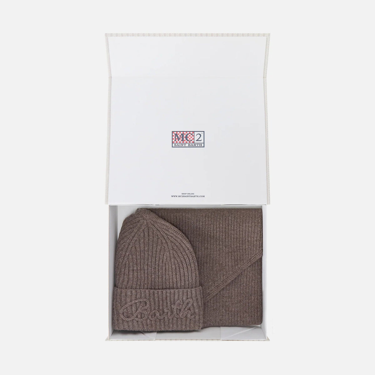 Set berretto e scaldacollo con cappuccio in lana