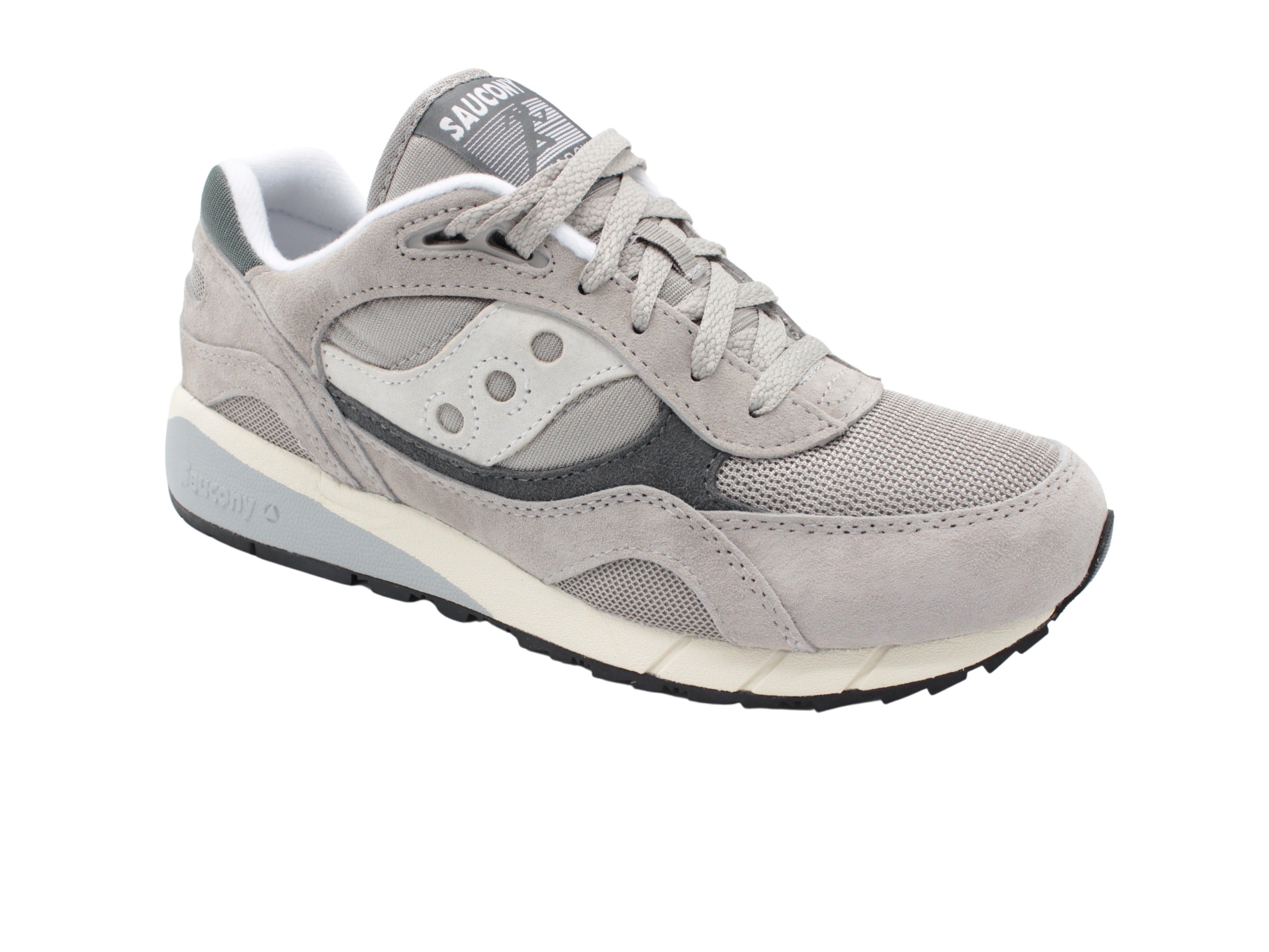 Saucony sneaker shadow
