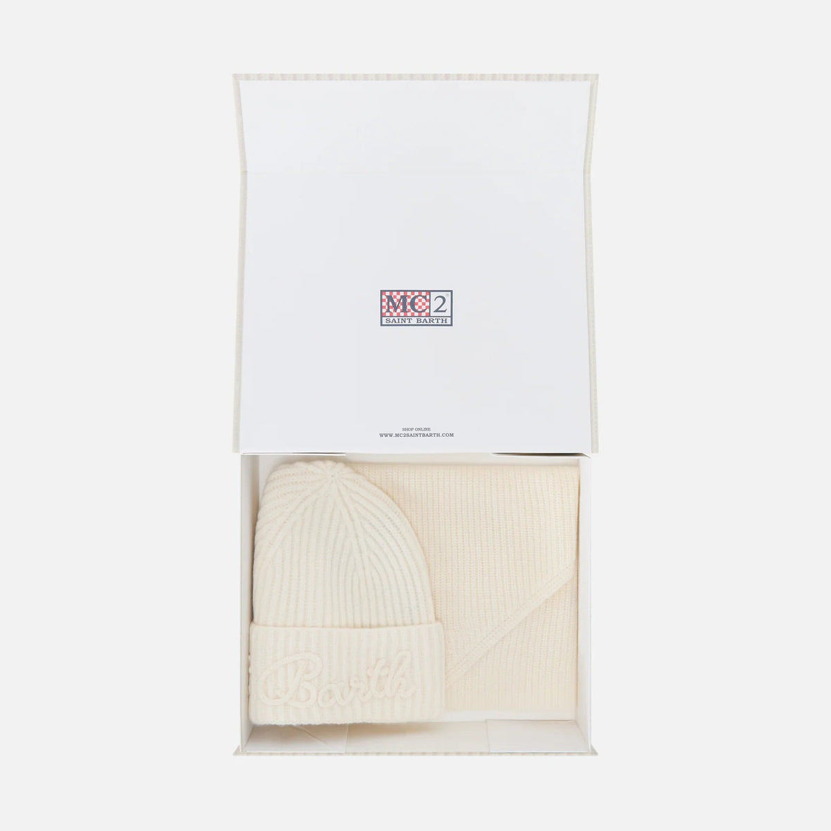 Set berretto e scaldacollo con cappuccio in lana